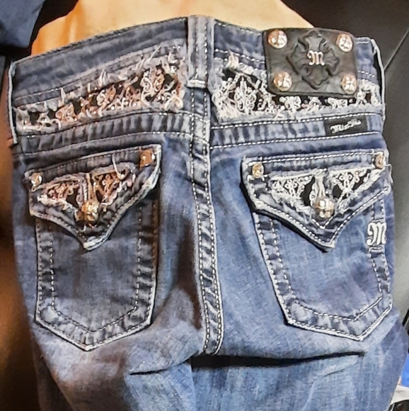 Jeans - Picture 5 of 5